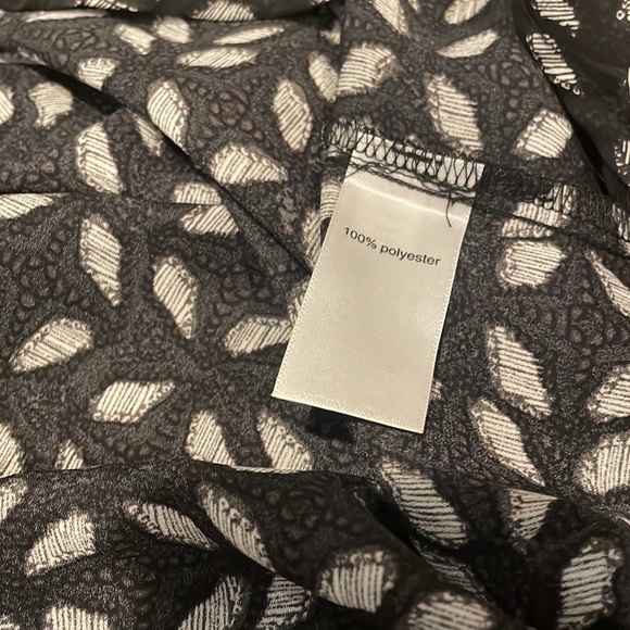 1X Maurices Black and White Geneva Windowpane Zipper Neck Blouse - Picture 6 of 10